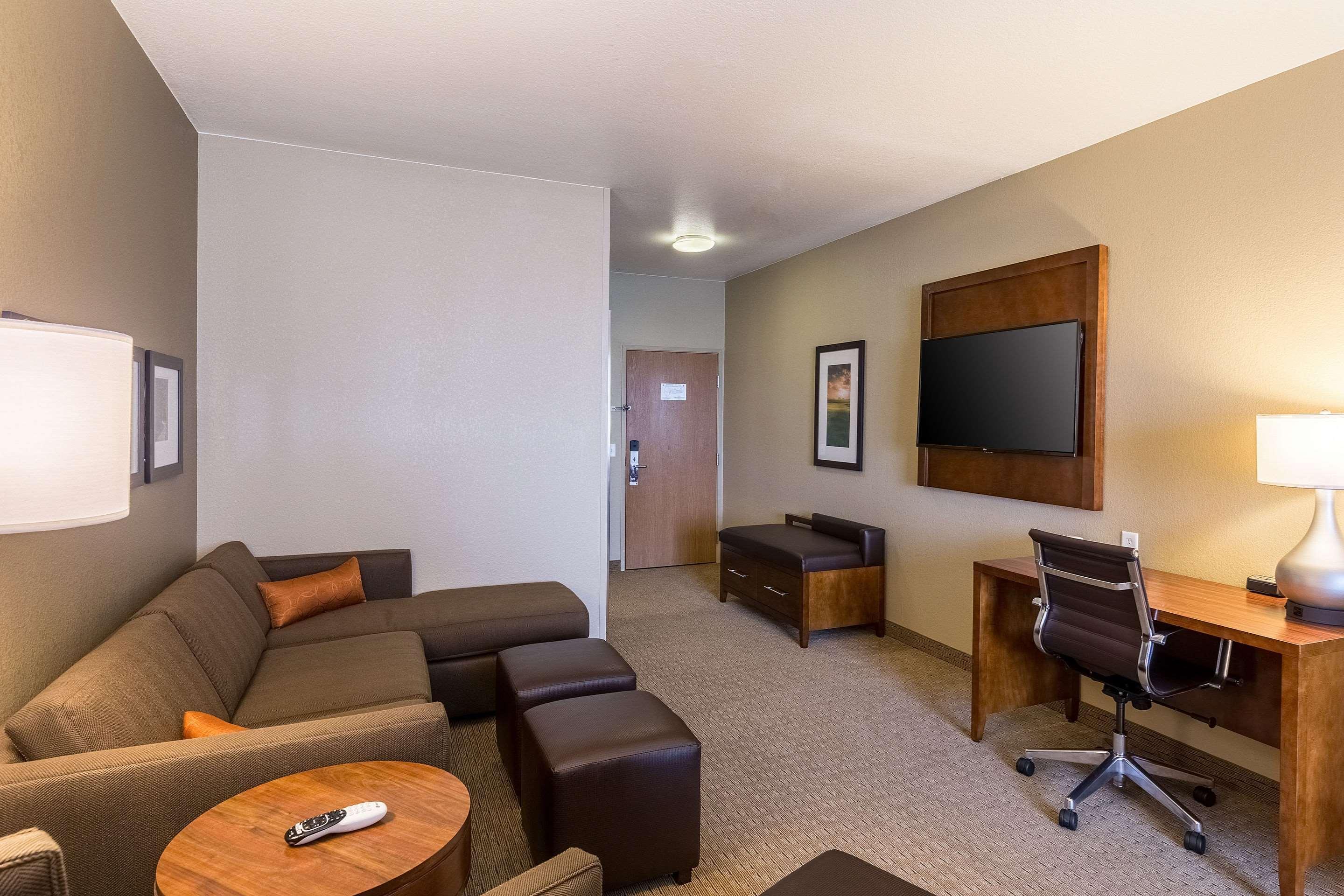 Comfort Suites Burlington Ngoại thất bức ảnh