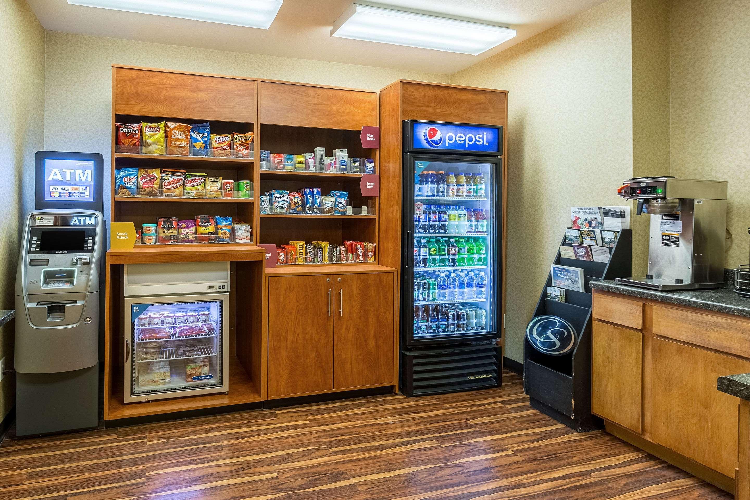 Comfort Suites Burlington Ngoại thất bức ảnh