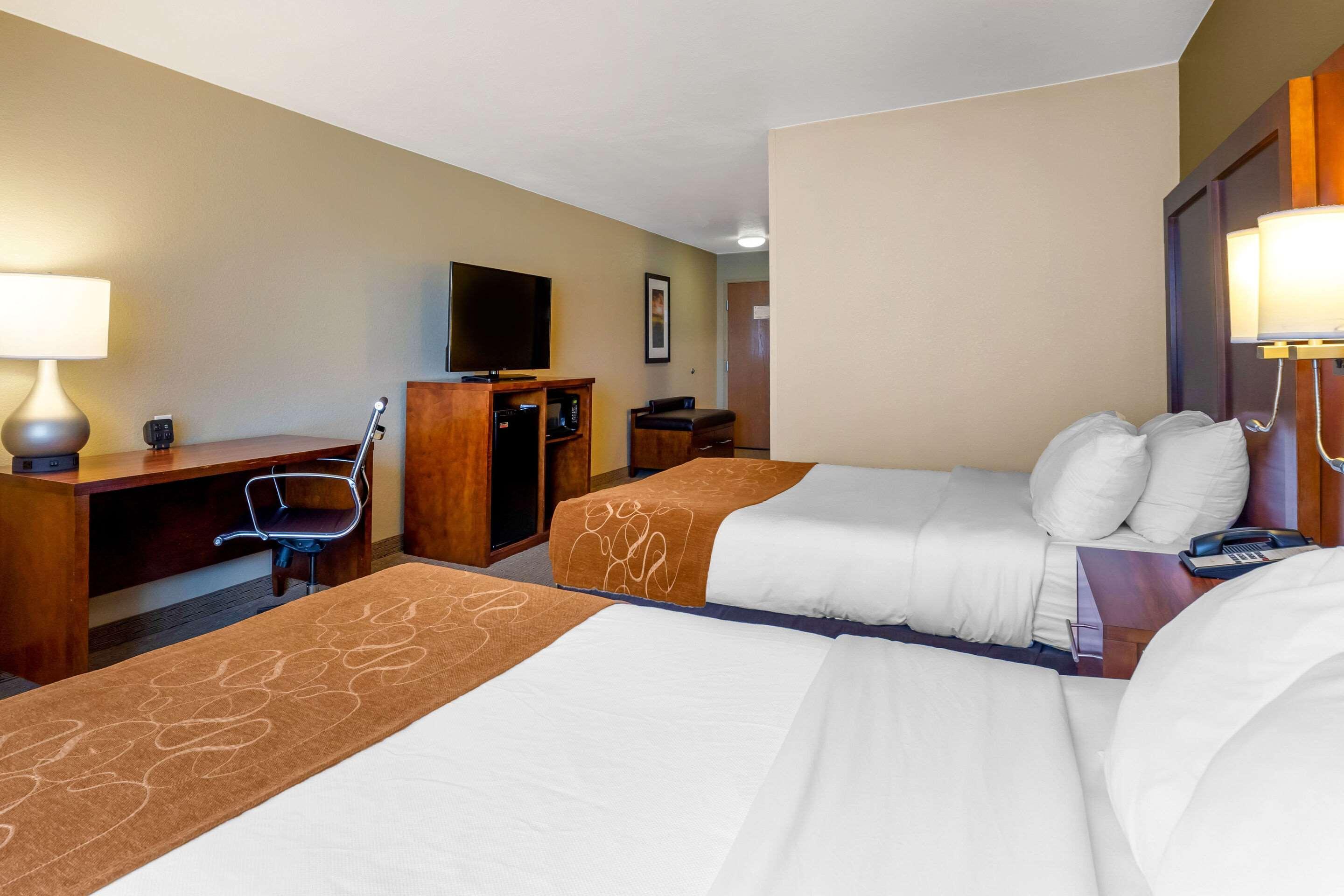 Comfort Suites Burlington Ngoại thất bức ảnh