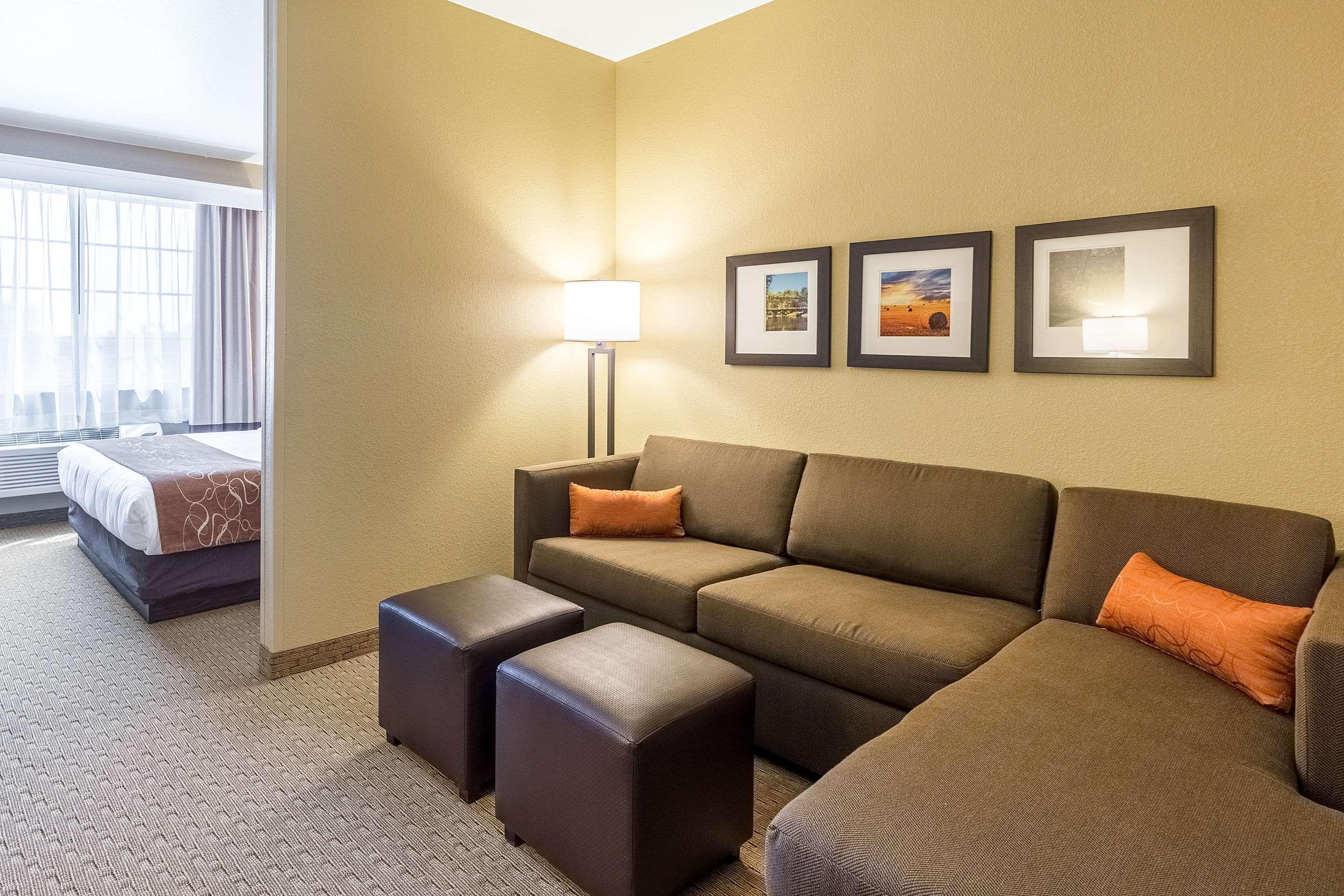 Comfort Suites Burlington Ngoại thất bức ảnh