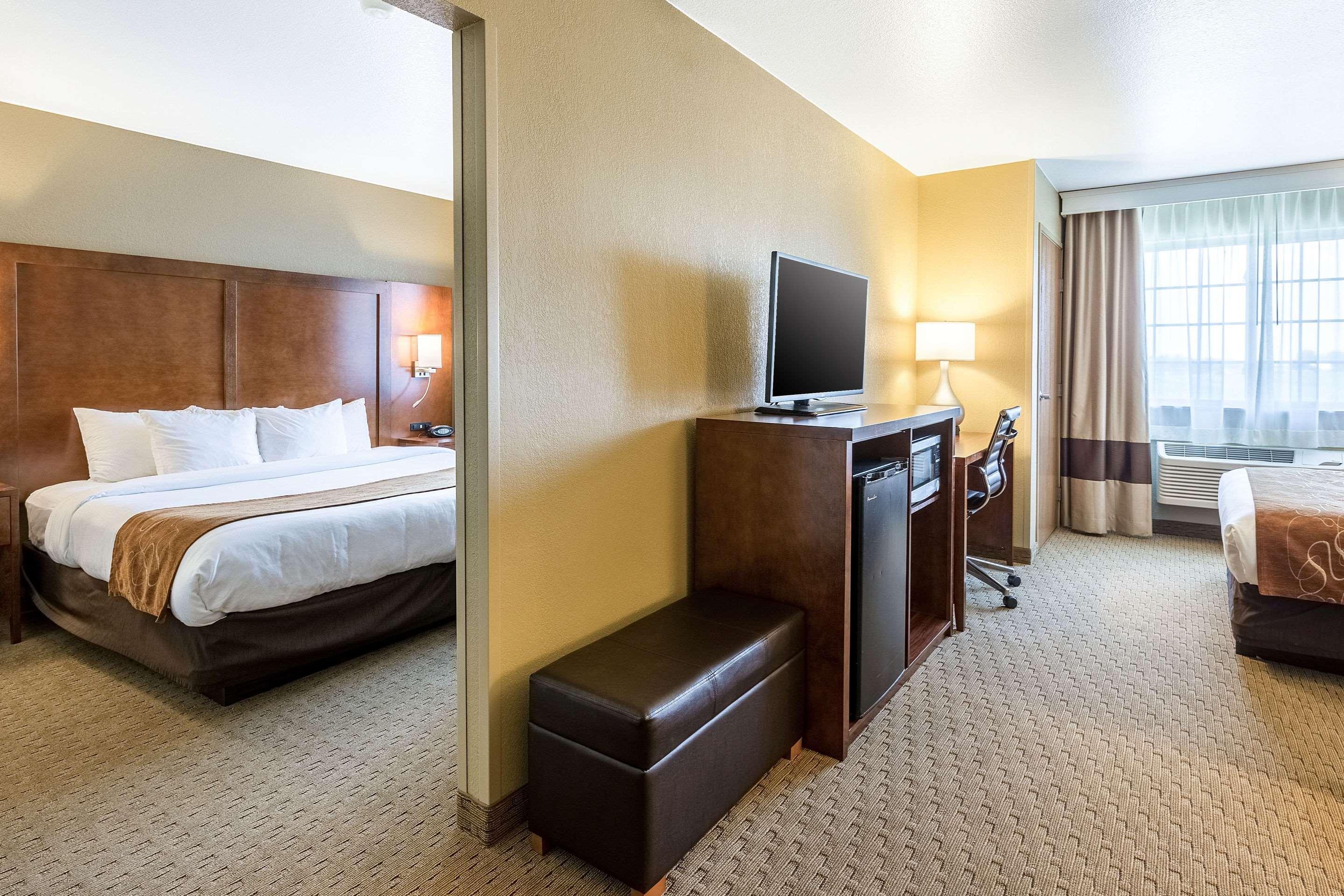 Comfort Suites Burlington Ngoại thất bức ảnh