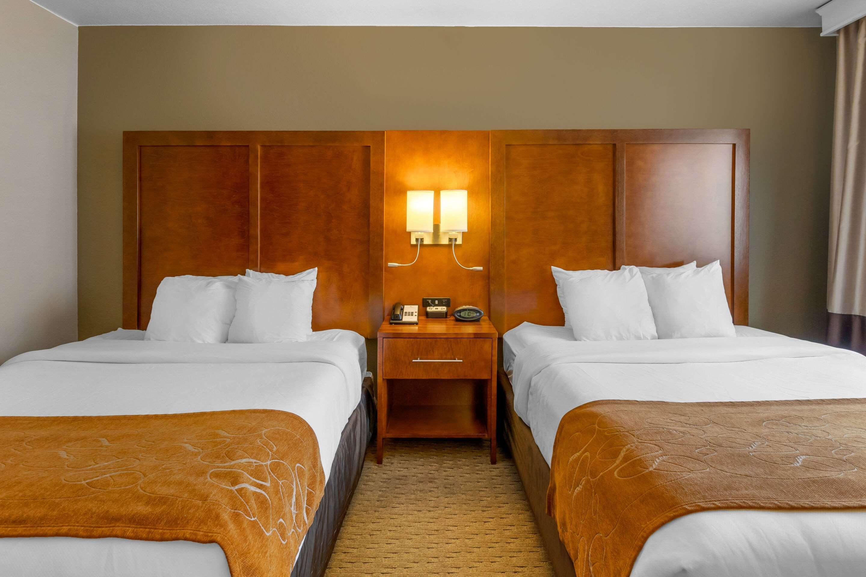 Comfort Suites Burlington Ngoại thất bức ảnh