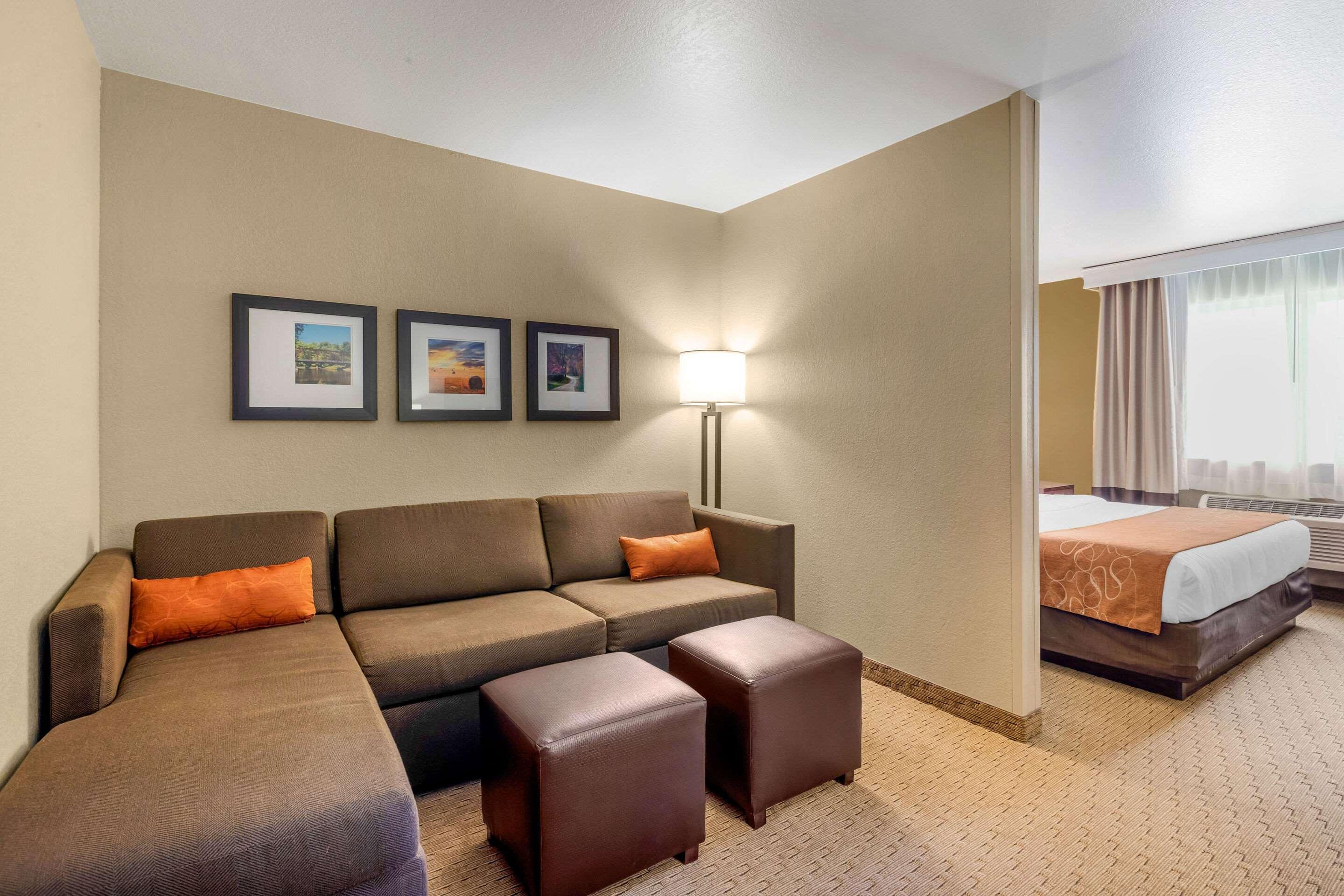 Comfort Suites Burlington Ngoại thất bức ảnh