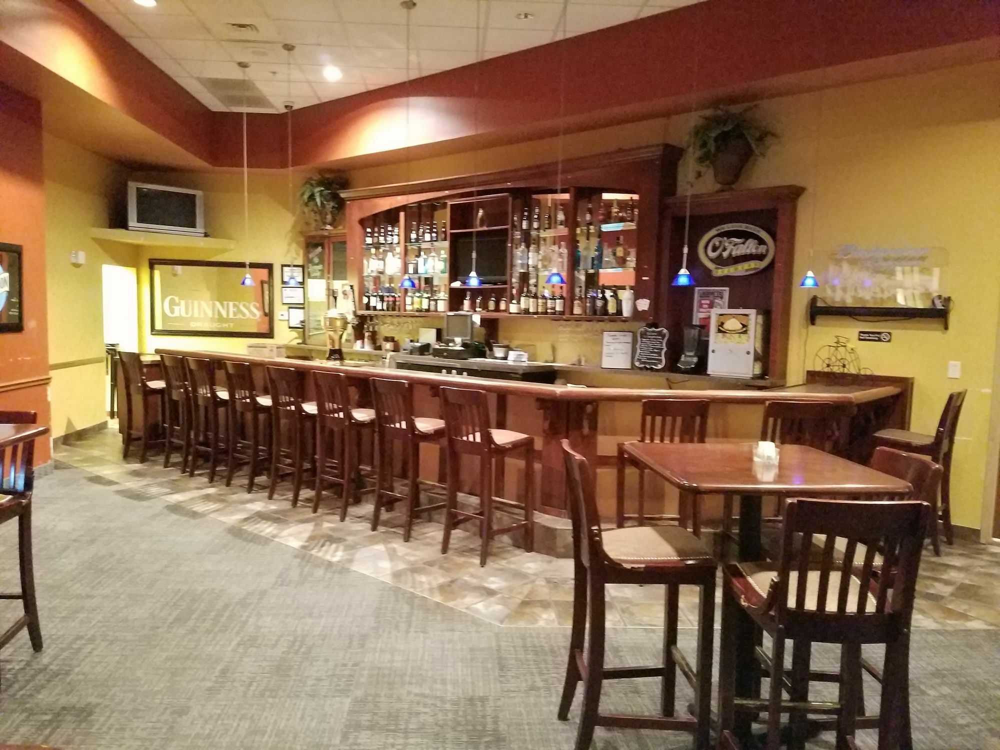 Comfort Suites Burlington Ngoại thất bức ảnh